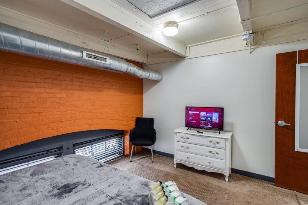 Appartement Centric Modern Loft W/ King Beds à Rochester Extérieur photo