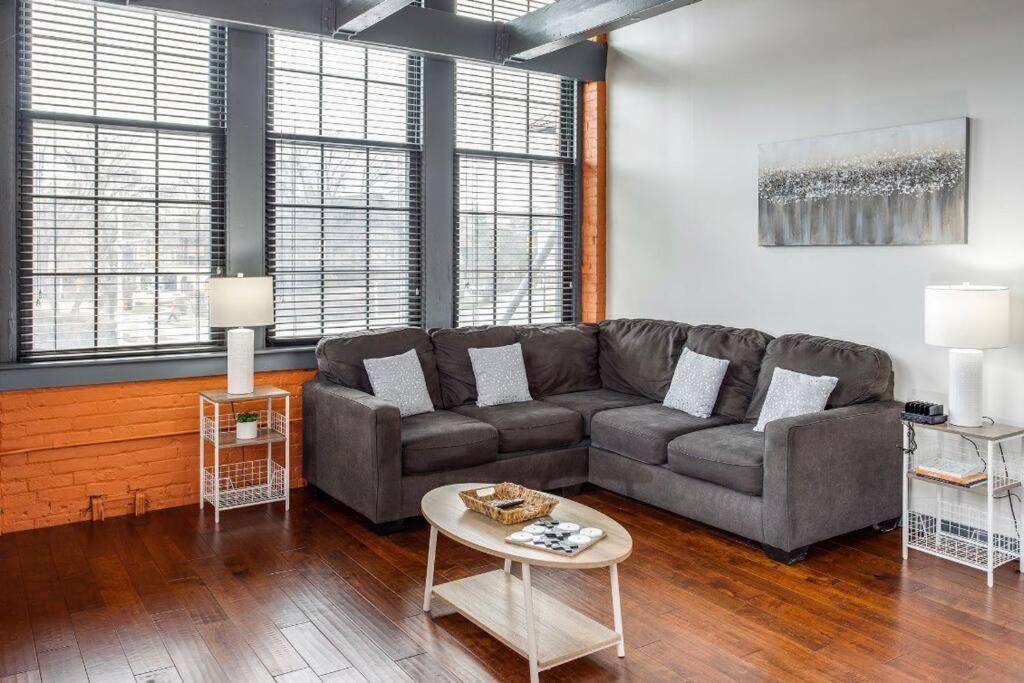 Appartement Centric Modern Loft W/ King Beds à Rochester Extérieur photo