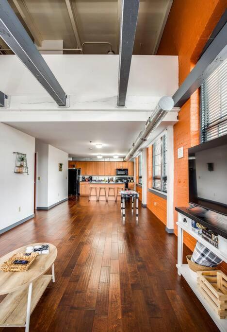 Appartement Centric Modern Loft W/ King Beds à Rochester Extérieur photo