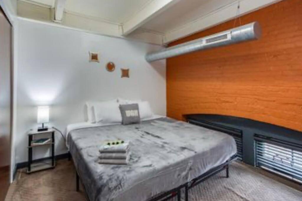 Appartement Centric Modern Loft W/ King Beds à Rochester Extérieur photo