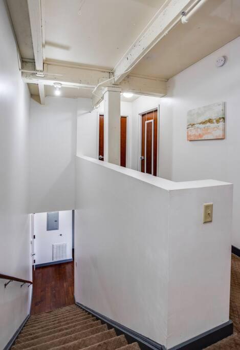 Appartement Centric Modern Loft W/ King Beds à Rochester Extérieur photo